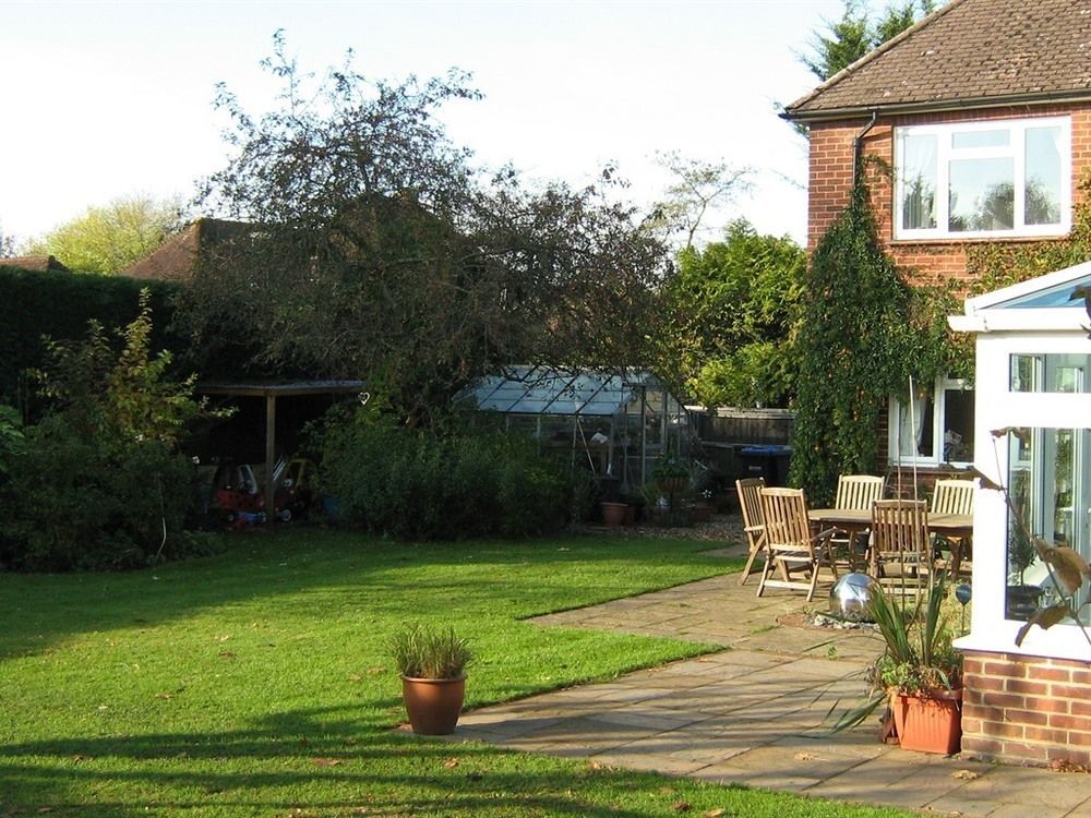 Savannah Bed And Breakfast Virginia Water Ngoại thất bức ảnh