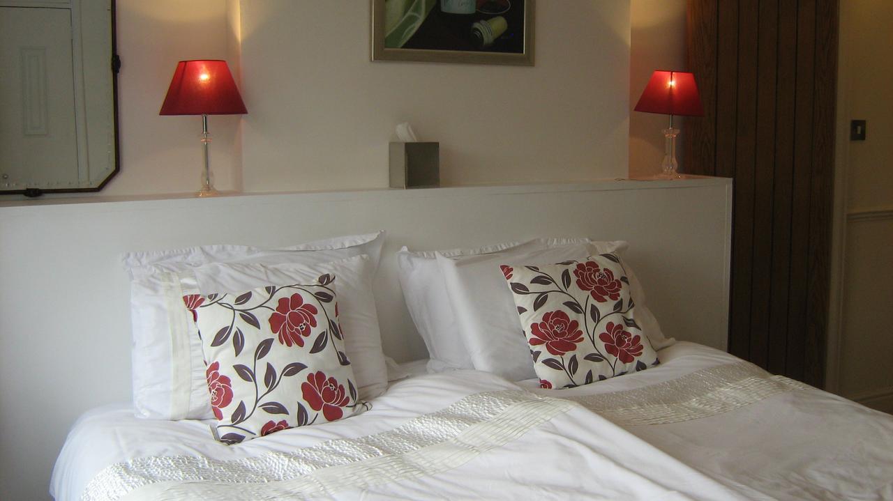 Savannah Bed And Breakfast Virginia Water Ngoại thất bức ảnh