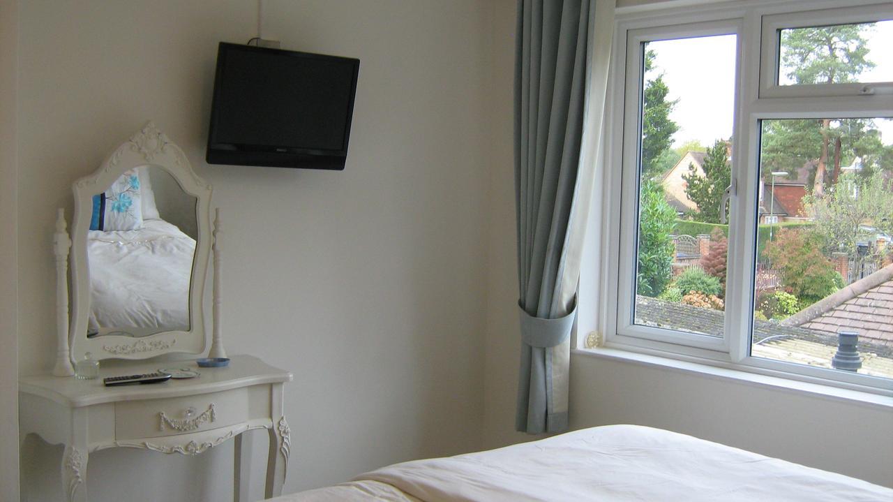 Savannah Bed And Breakfast Virginia Water Ngoại thất bức ảnh